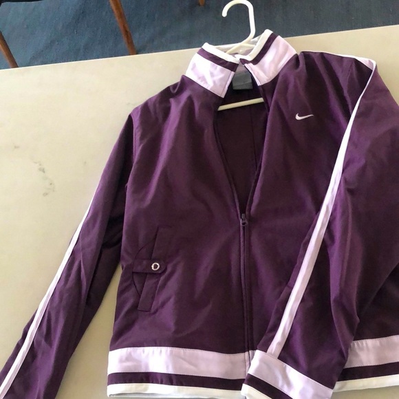 Nike Purple Lightweight Zip-up Jacket Size M (8-10) - Picture 2 of 4